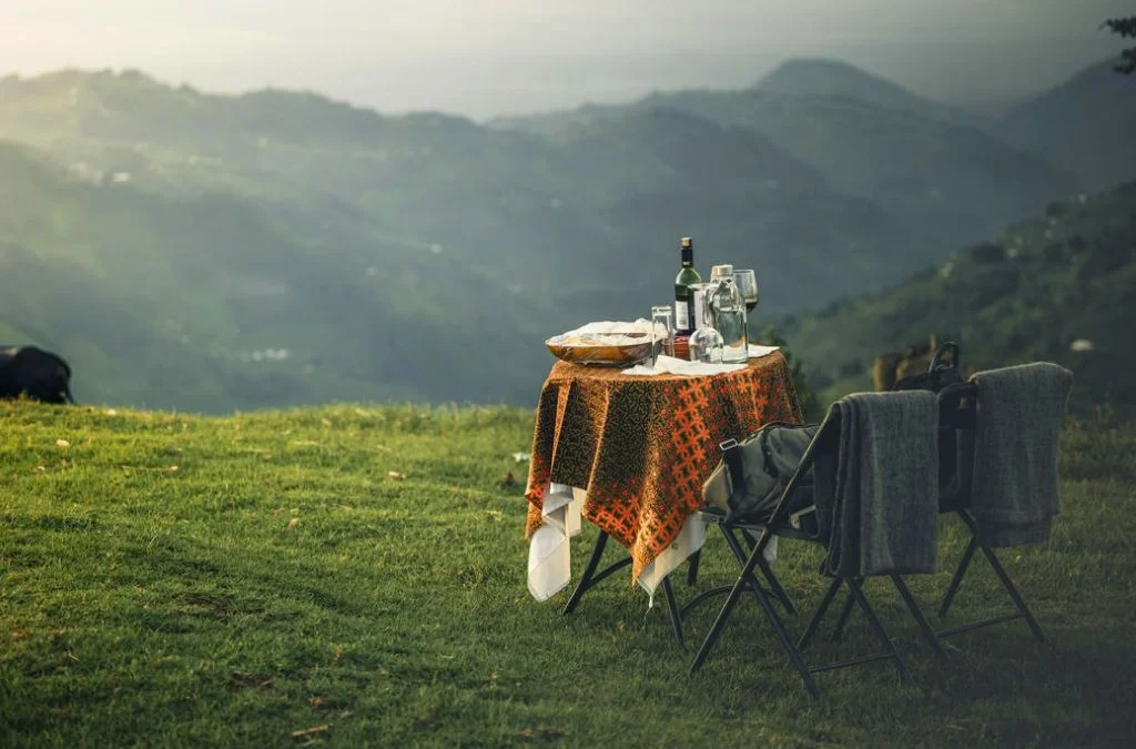 gorilla-trekking-and-lake-bunyonyi-in-2-days