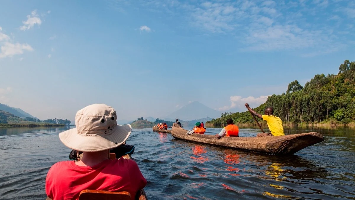 boat-ride-at-lake-mutanda